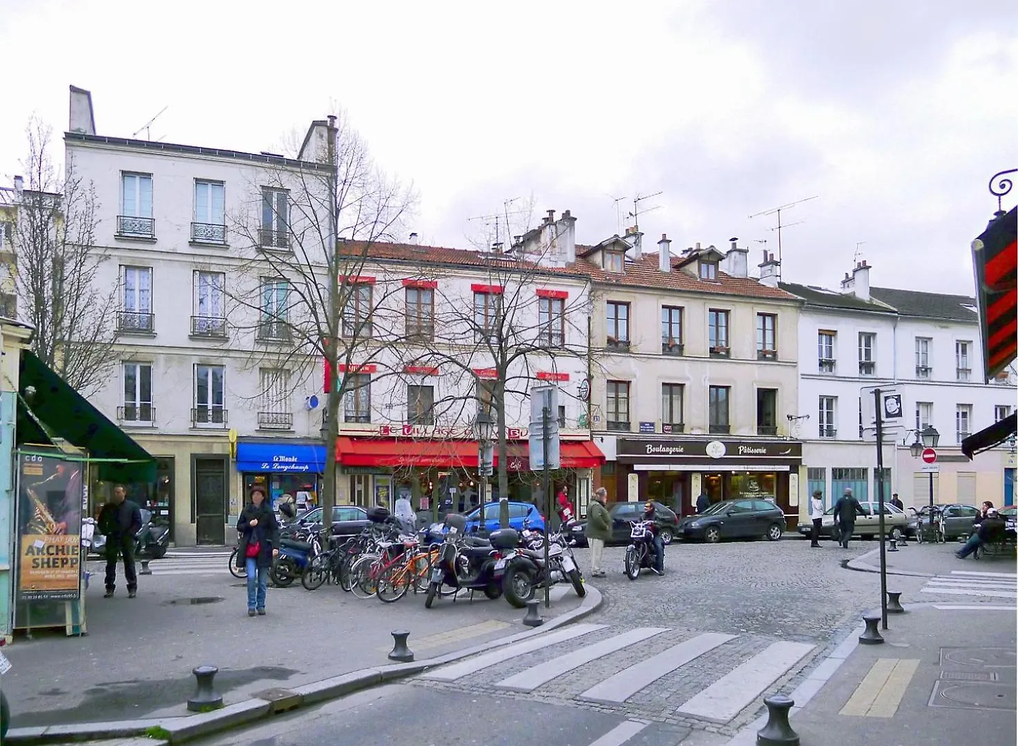 Le 300 By Happynoworry Daire Paris